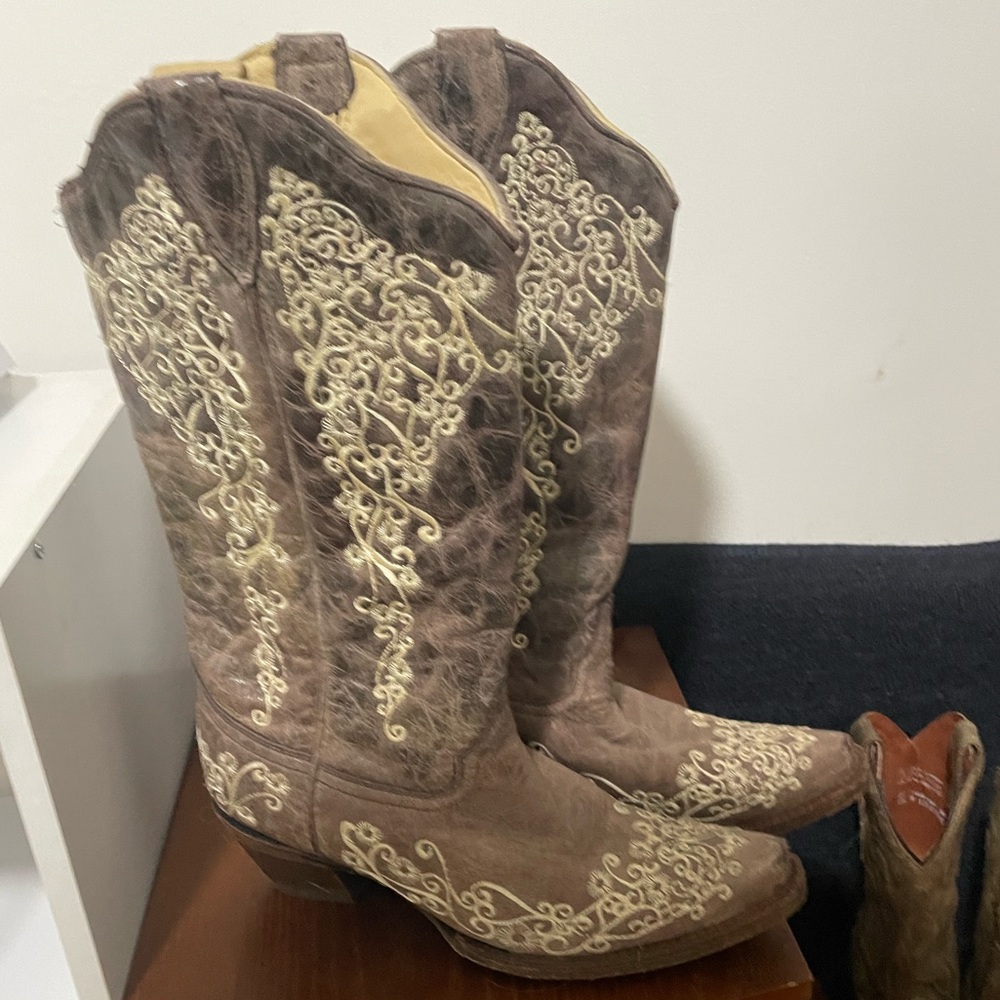 Lightly worn corral boots